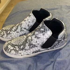 super cute booties. just too small for me